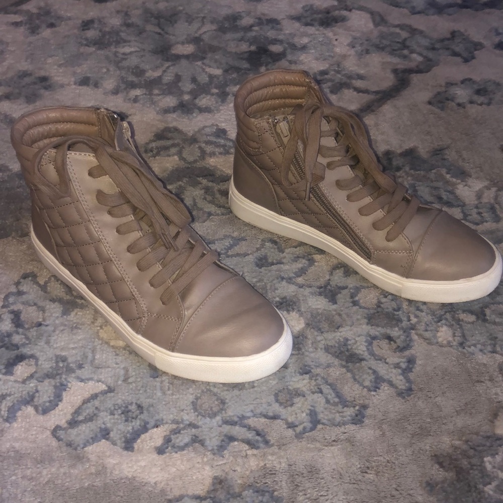 Steve Madden high top sneakers
